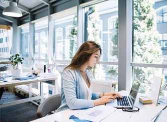 Bureau vitree nettoyage entretien precision services